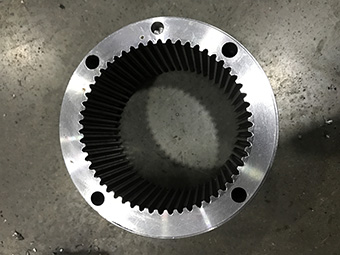 ZK5213*12/5Y 钻内齿圈，孔大小不同